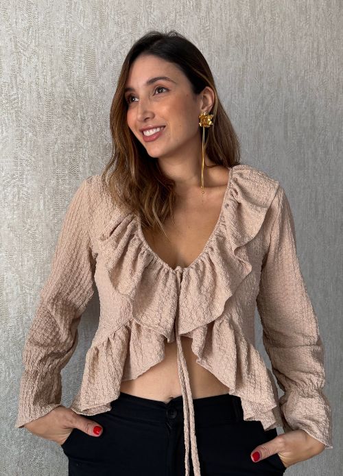 Camisa Nude de boleros anudada al frente Ref. Boho