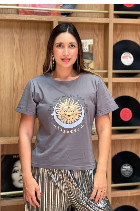 Camiseta básica estampada gris Holística