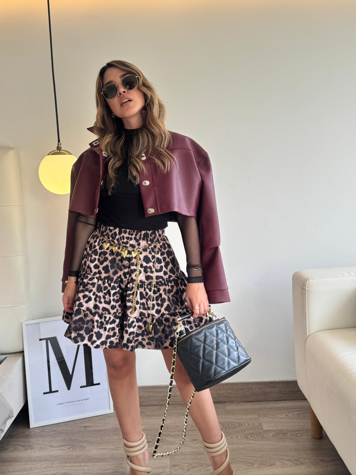 Falda corta tela ligera bolero animal print